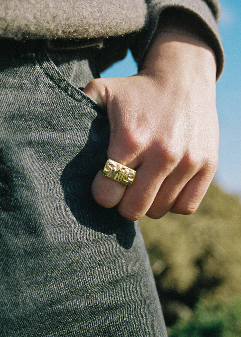 'Smile' Ring | Gold