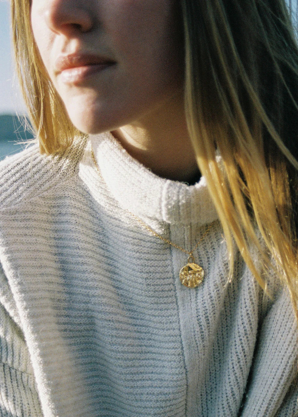 'Smile' Pendant Necklace | Gold